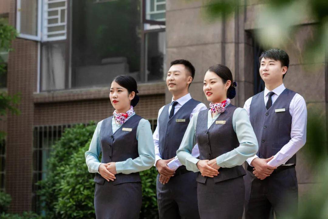 正黃集團(tuán)匯德物業(yè) 溫情服務(wù)，只為專注美好生活